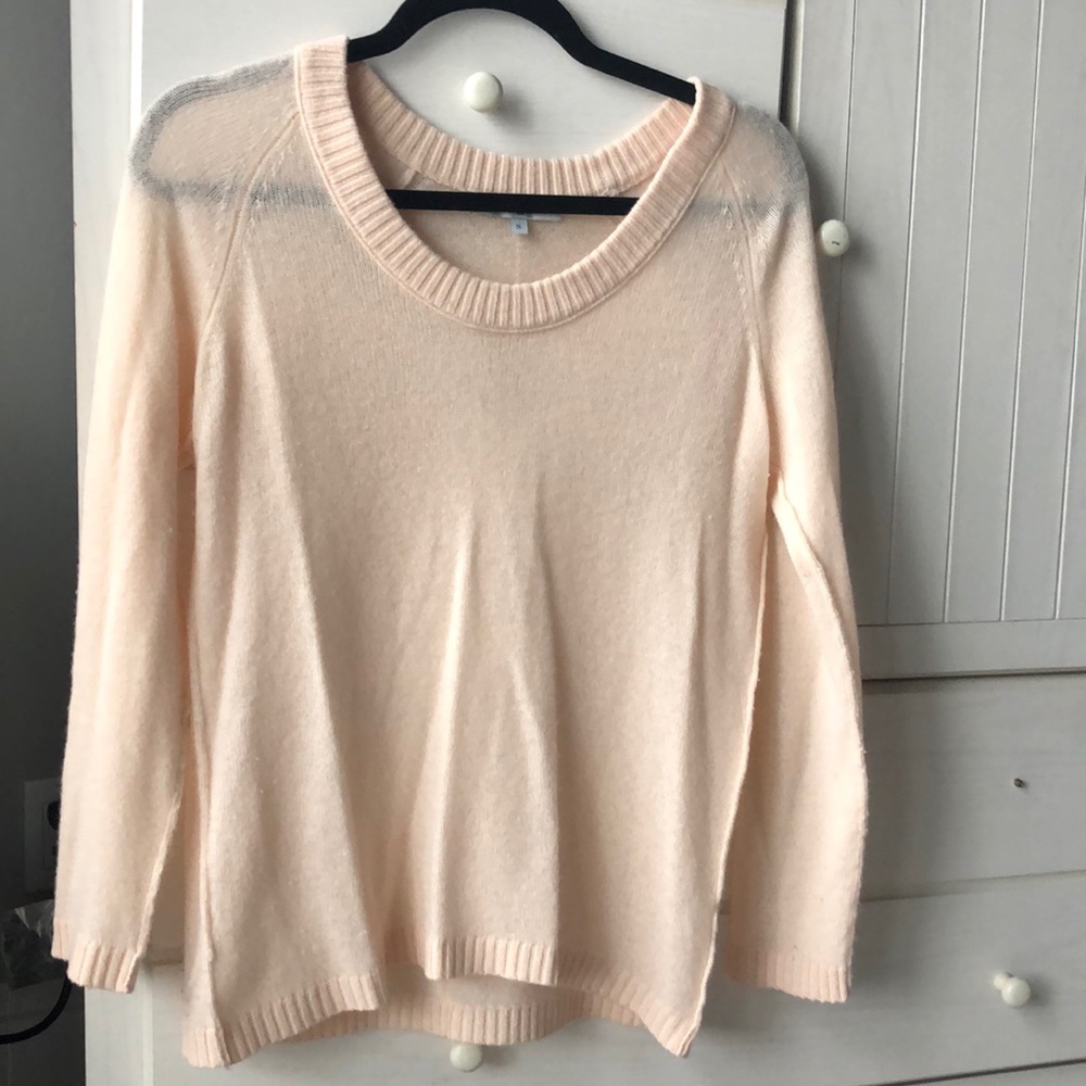 Cashmere light pink sweater